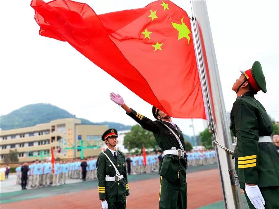 救援采蜜人
